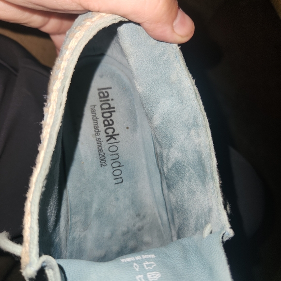 Laid back London shoes - Picture 3 of 3